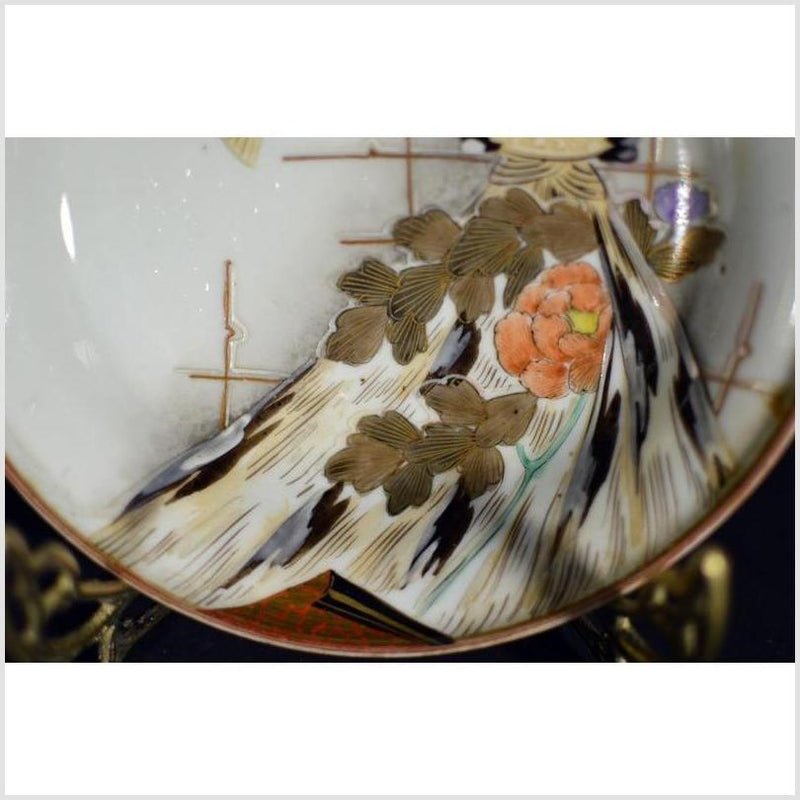 Antique Japanese Kutani Hand Painted Porcelain Plate-YN4722 / 2-3. Asian & Chinese Furniture, Art, Antiques, Vintage Home Décor for sale at FEA Home