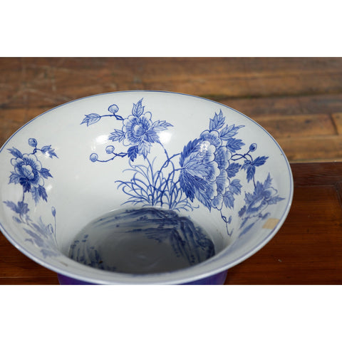Chinese Blue and White Porcelain Wash Basin with Floral Motifs and Cobalt Blue-YN3531-12. Asian & Chinese Furniture, Art, Antiques, Vintage Home Décor for sale at FEA Home