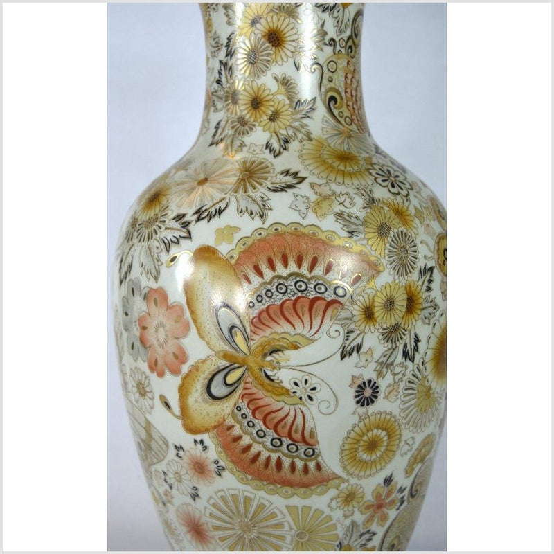 Chinese Hand Painted Porcelain Vase-YN2267 / YNEB698-9. Asian & Chinese Furniture, Art, Antiques, Vintage Home Décor for sale at FEA Home