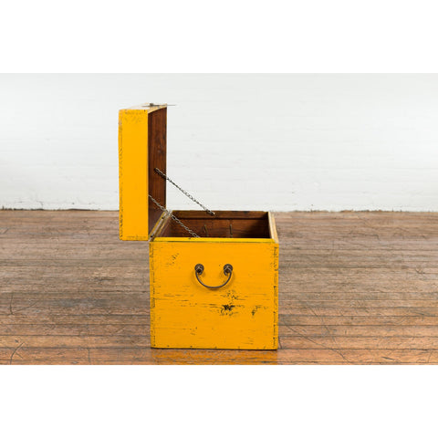 Yellow blanket box store
