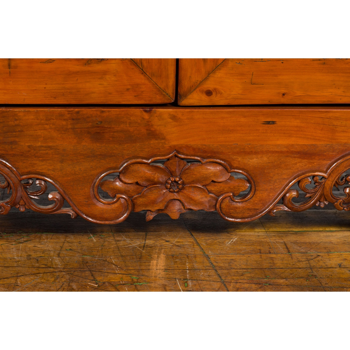 Chinese Qing Dynasty 19th Century Two-Toned Elm Cabinet with Burl Wood Accents-13. Asian &amp; Chinese Furniture, Art, Antiques, Vintage Home Décor for sale at FEA Home