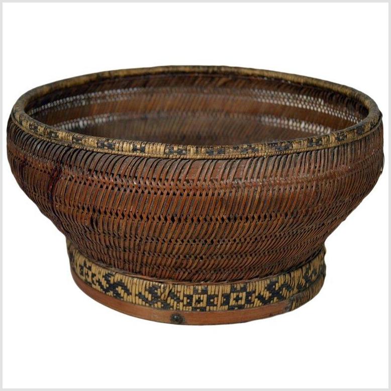 Handwoven Cane and Bamboo Grain Basket from 19th Century-1. Asian & Chinese Furniture, Art, Antiques, Vintage Home Décor for sale at FEA Home