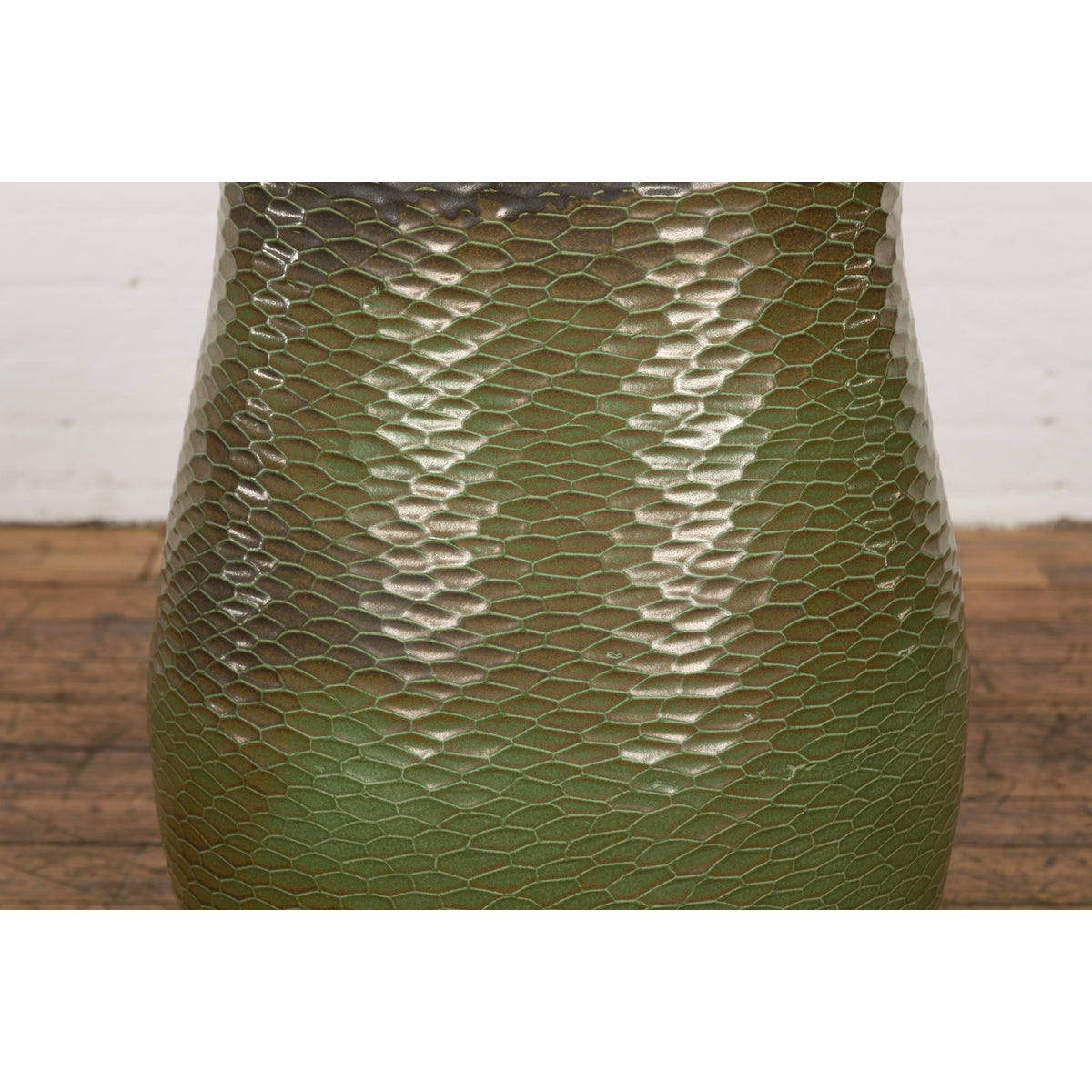 Prem Collection Handcrafted Green Planter with Textured Honeycomb Style-6. Asian &amp; Chinese Furniture, Art, Antiques, Vintage Home Décor for sale at FEA Home