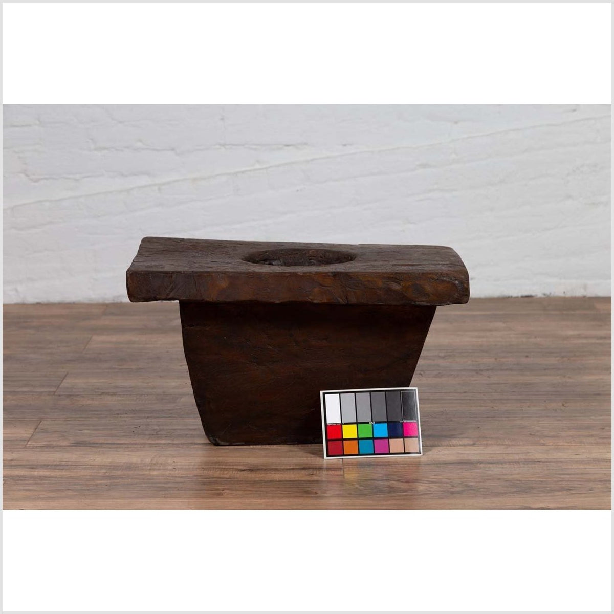 Rustic Antique Indonesian Brown Wooden Planter from the Early 20th Century-3. Asian &amp; Chinese Furniture, Art, Antiques, Vintage Home Décor for sale at FEA Home