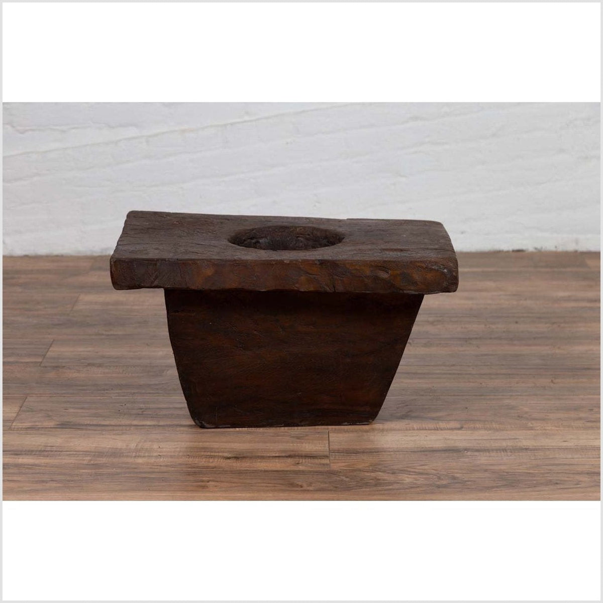 Rustic Antique Indonesian Brown Wooden Planter from the Early 20th Century-4. Asian &amp; Chinese Furniture, Art, Antiques, Vintage Home Décor for sale at FEA Home