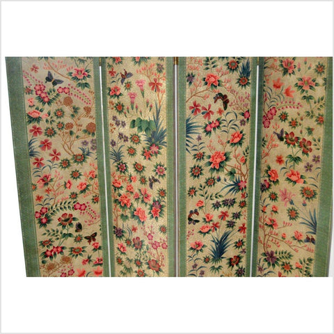 Chinese Vintage Hand-painted 4-Panel Scalloped Style Screen with Flowers and Butterflies