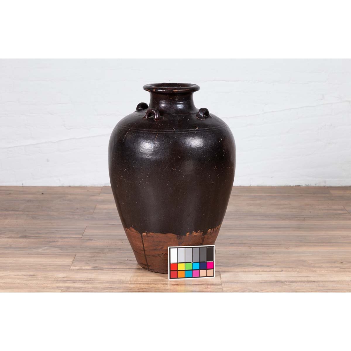 Thai Brownware Monochrome Water Jar with Carrying Handles, Early 20th Century-2. Asian & Chinese Furniture, Art, Antiques, Vintage Home Décor for sale at FEA Home