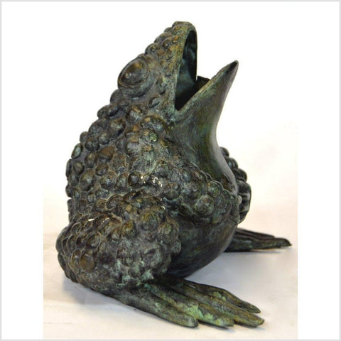 Verde Gris Bronze Pond Frog 